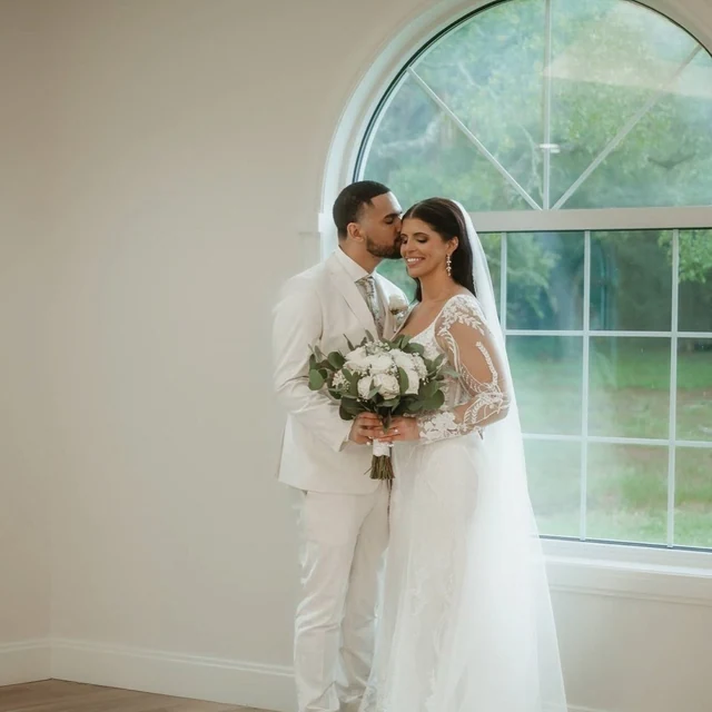 Coastal Bronze Instagram thumbnail: Bridal tan